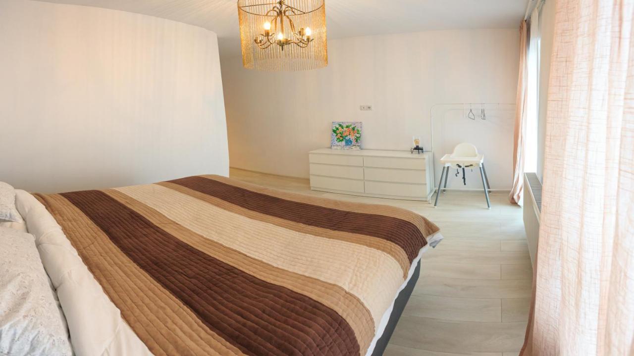 Апартаменты Mmc Apartament Брашов Экстерьер фото